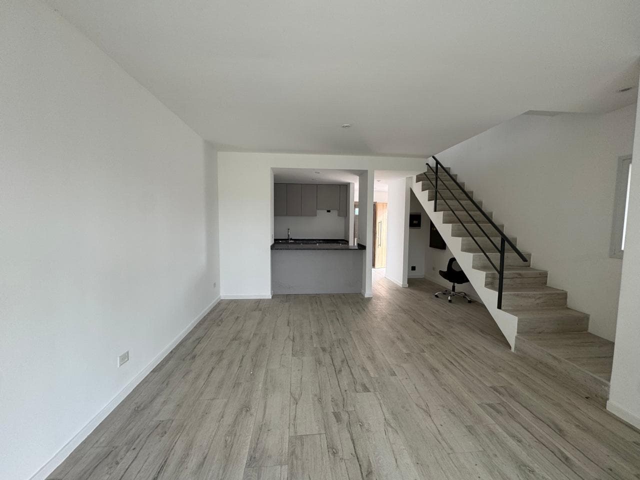 3-Bedroom House in Pilar with a Garden and Amenities