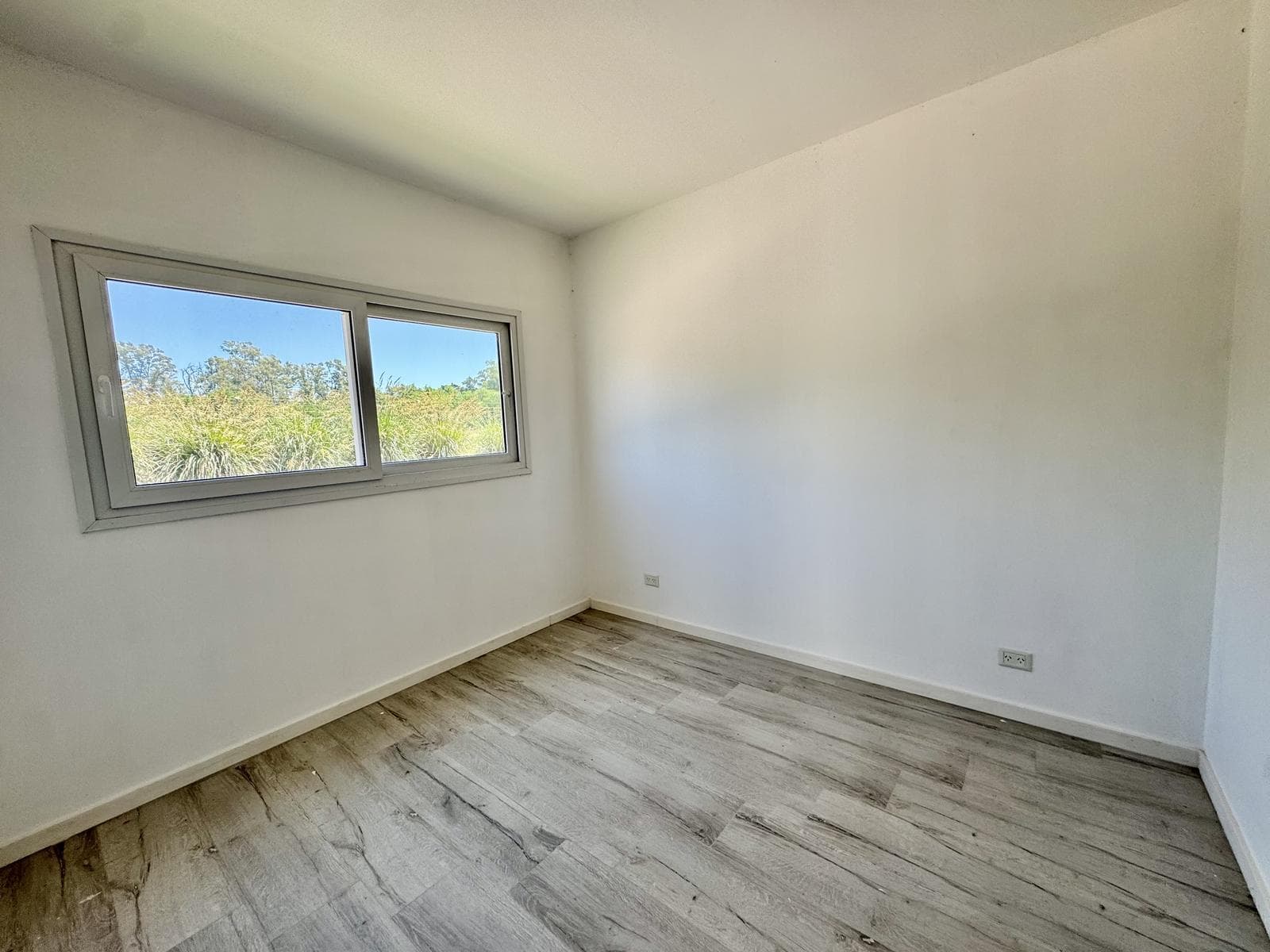 3-Bedroom House in Pilar with a Garden and Amenities
