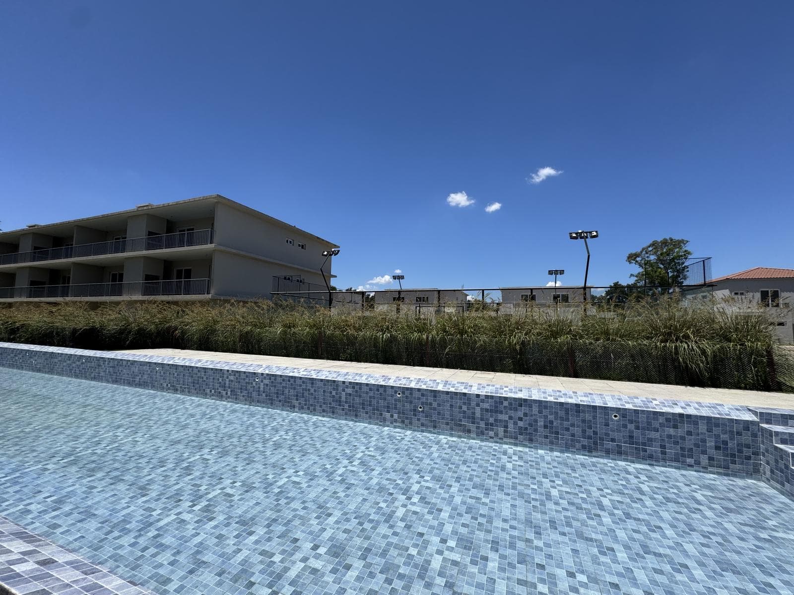 4-Bedroom House in Pilar with a Garden and Amenities