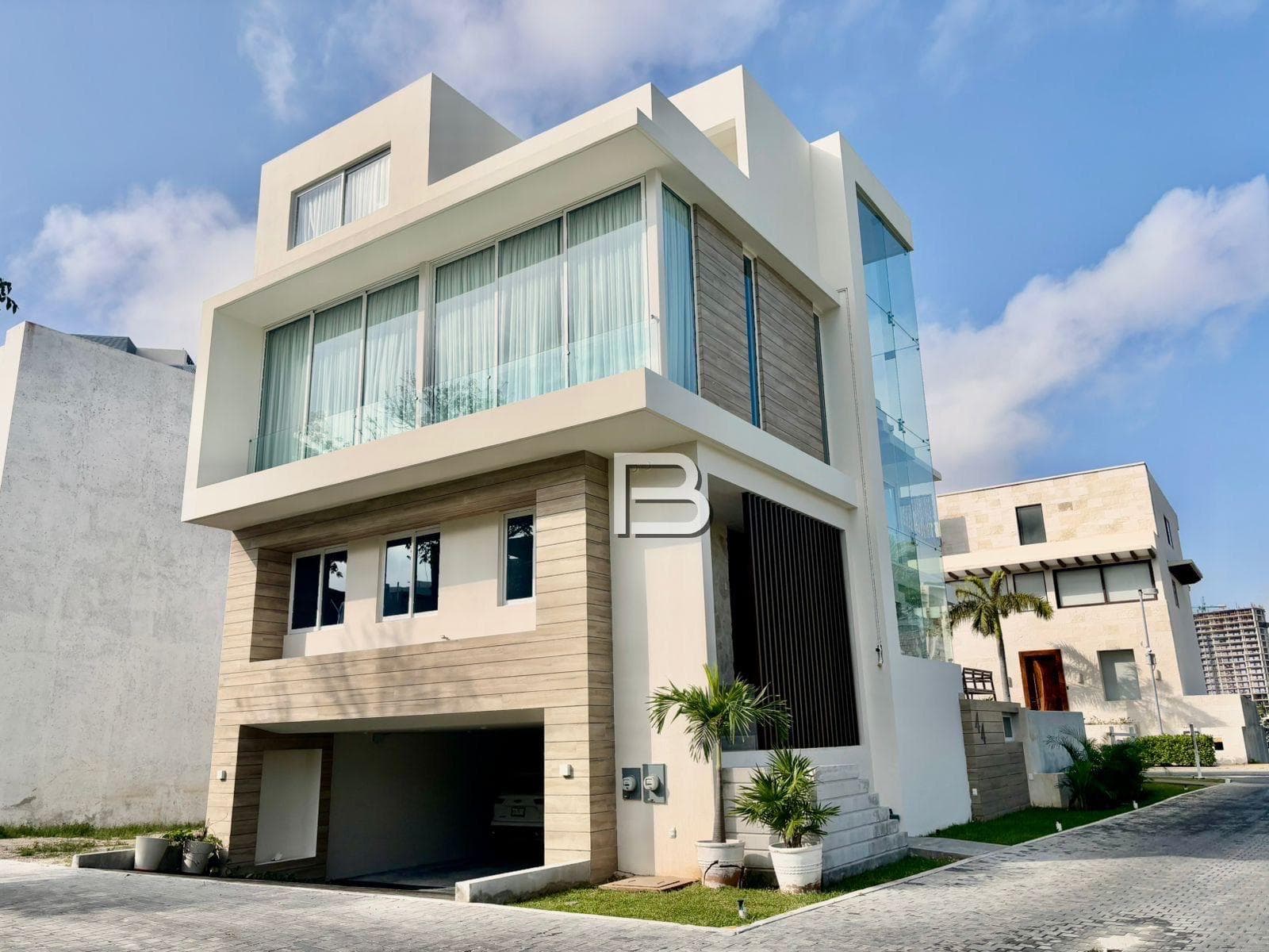 House for Rent in La Marina, Puerto Cancún