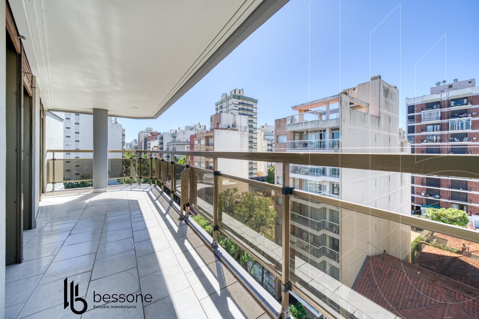 Apartment in Chauvin