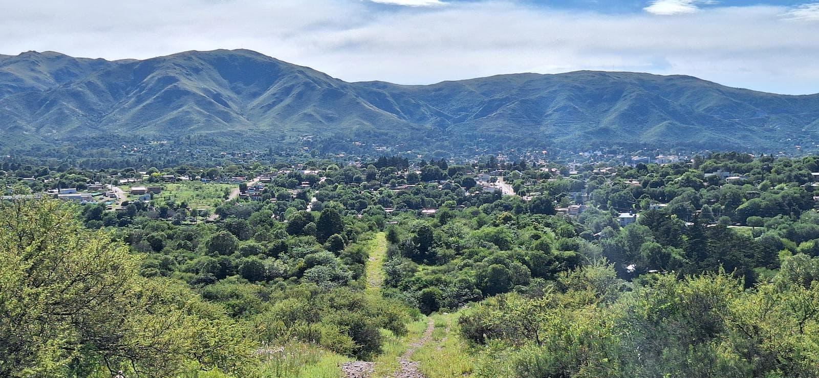 870 M2 LOT WITH DEED FOR SALE IN TERRAZAS DE LA FALDA 2
