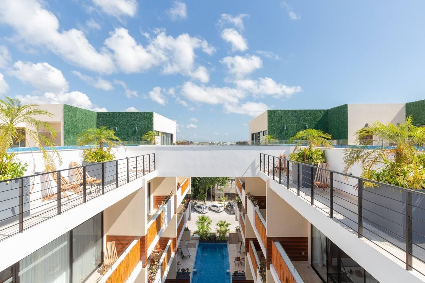 2 BEDROOMS, 2 BATHROOMS, LOCKOFF, LUXURIOUSLY FURNISHED, VIVA RESD, 95.92 M2