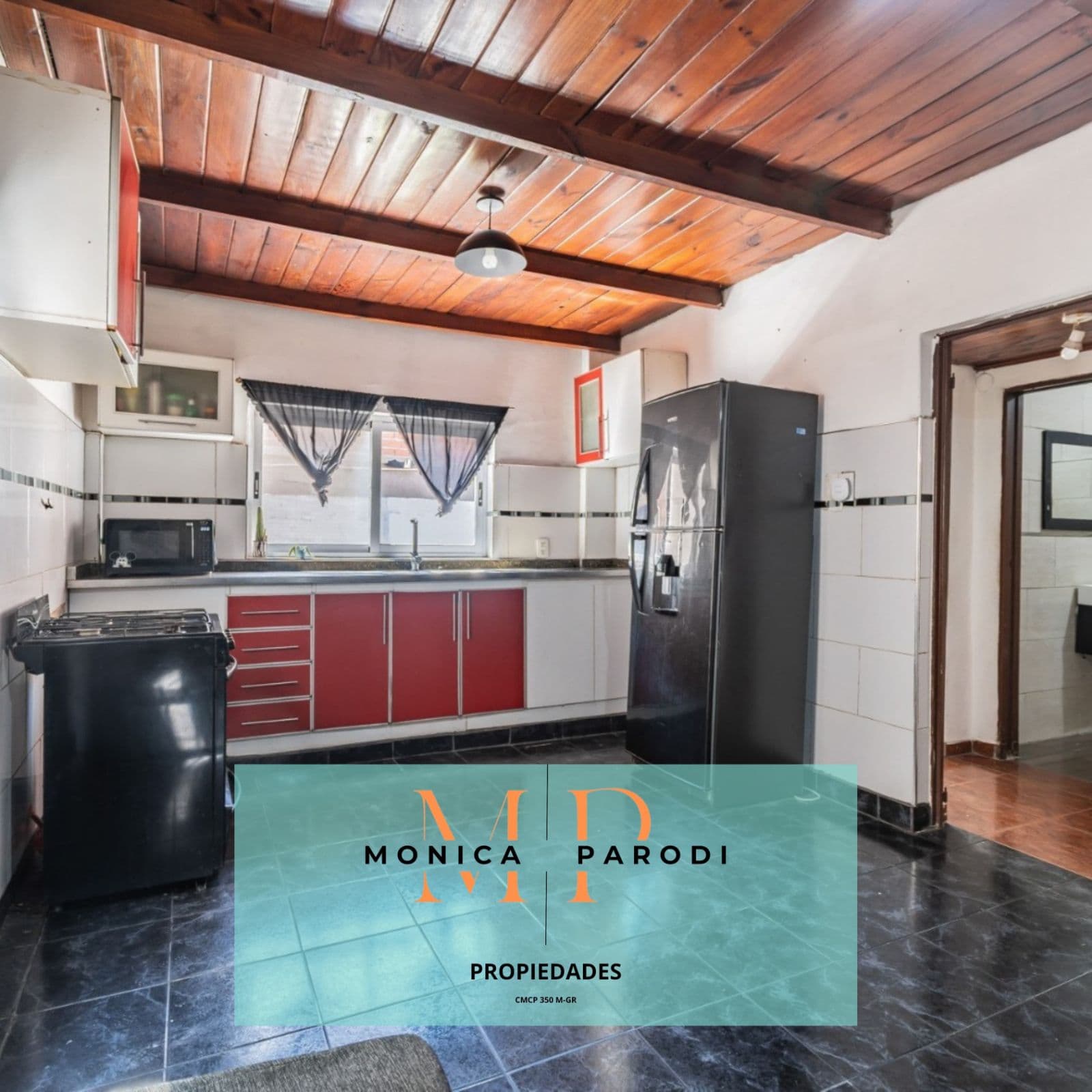 HOUSE WITH A POOL FOR SALE IN ITUZAINGO, TWO BLOCKS FROM ACCESO OESTE AND MARTIN FIERRO