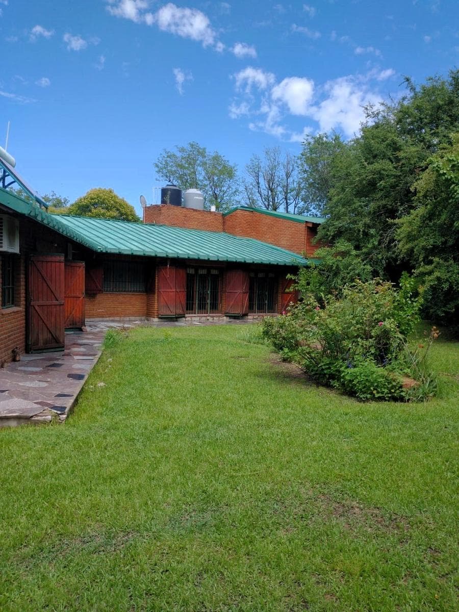 House in Villa Giardino