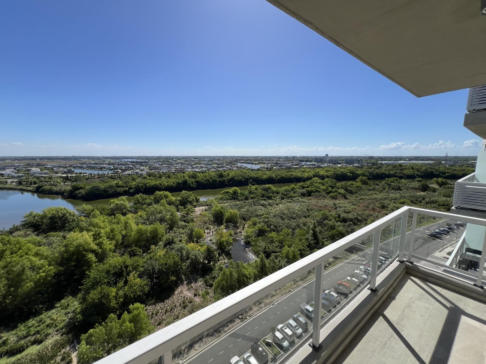 For Sale: 2-room apartment on a high floor with an unobstructed view at Remeros Beach Sky 2 - Tigre