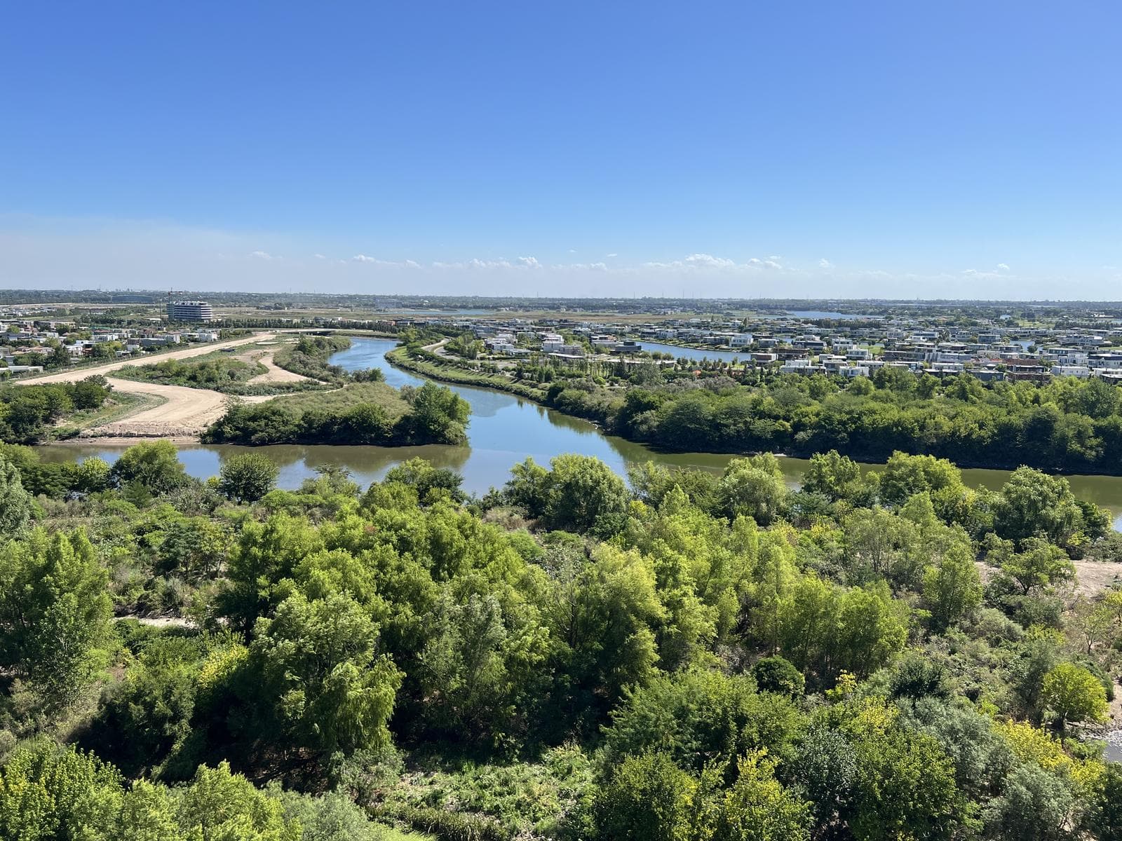 For Sale: 2-room apartment on a high floor with an unobstructed view at Remeros Beach Sky 2 - Tigre