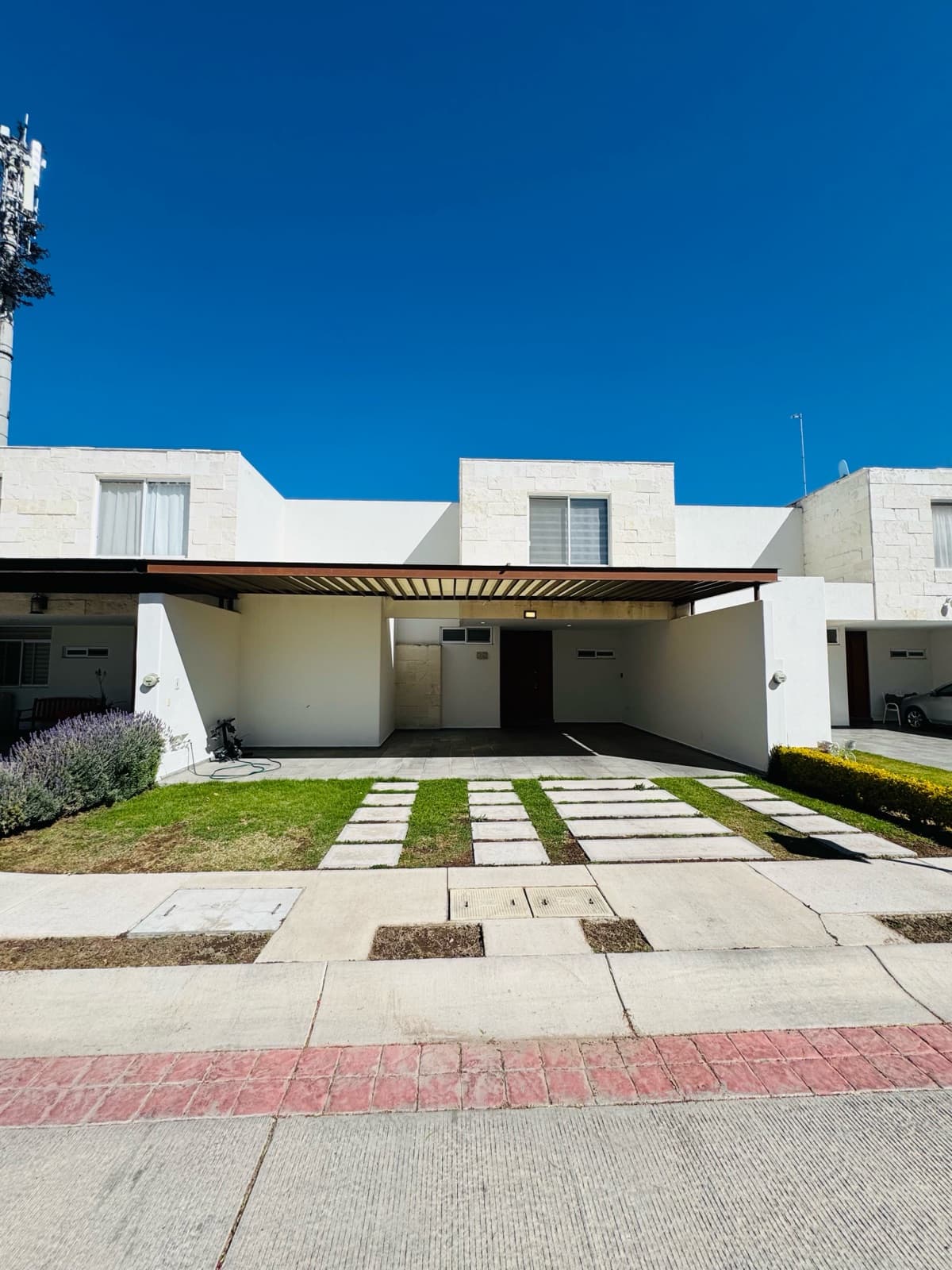 House - Rancho Santa Mónica Subdivision