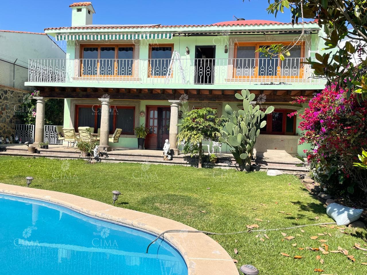 Venta Casa en Fraccionamiento Lomas de Tetela, Cuernavaca, Morelos - V365