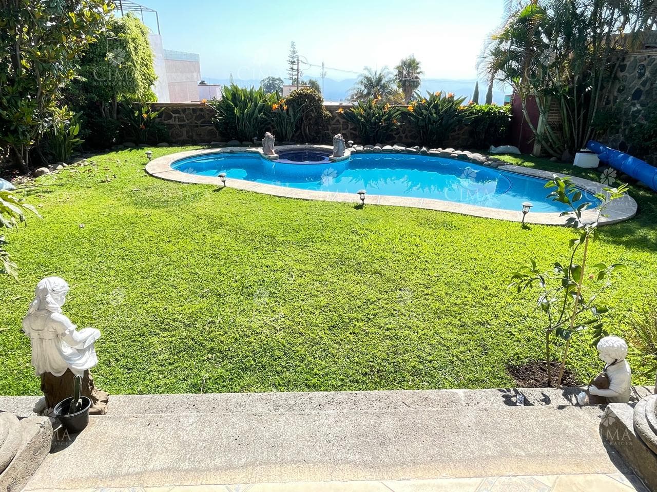 Venta Casa en Fraccionamiento Lomas de Tetela, Cuernavaca, Morelos - V365