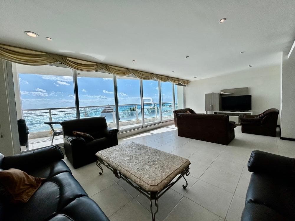 Maralago Residential Complex: Apartment for Sale in Cancun