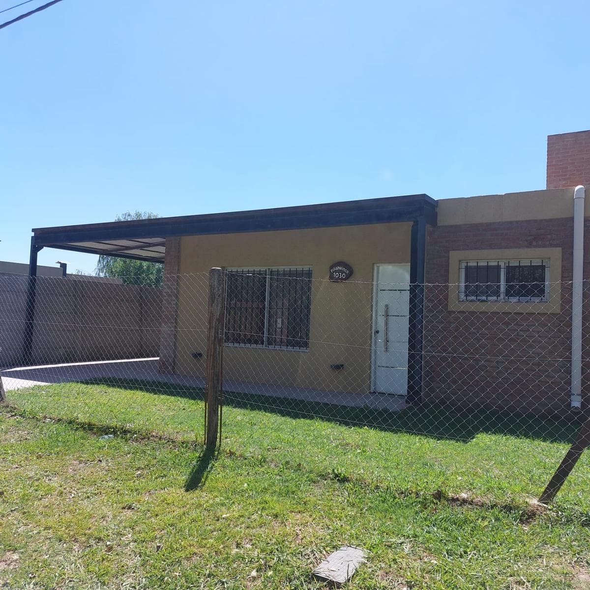 House in Acequias del Aire