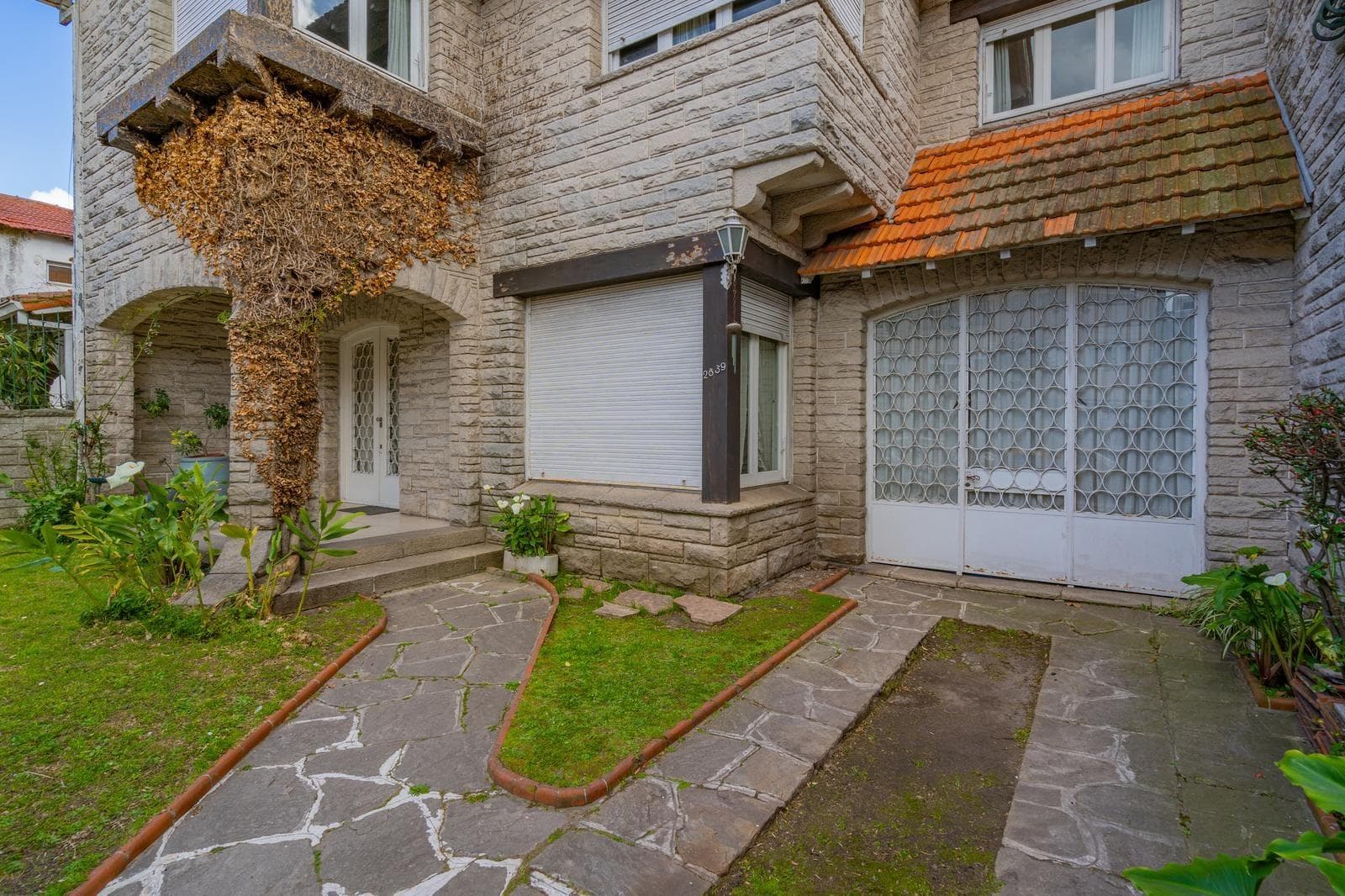 4-Room Villa with Garage in Parque Chauvin