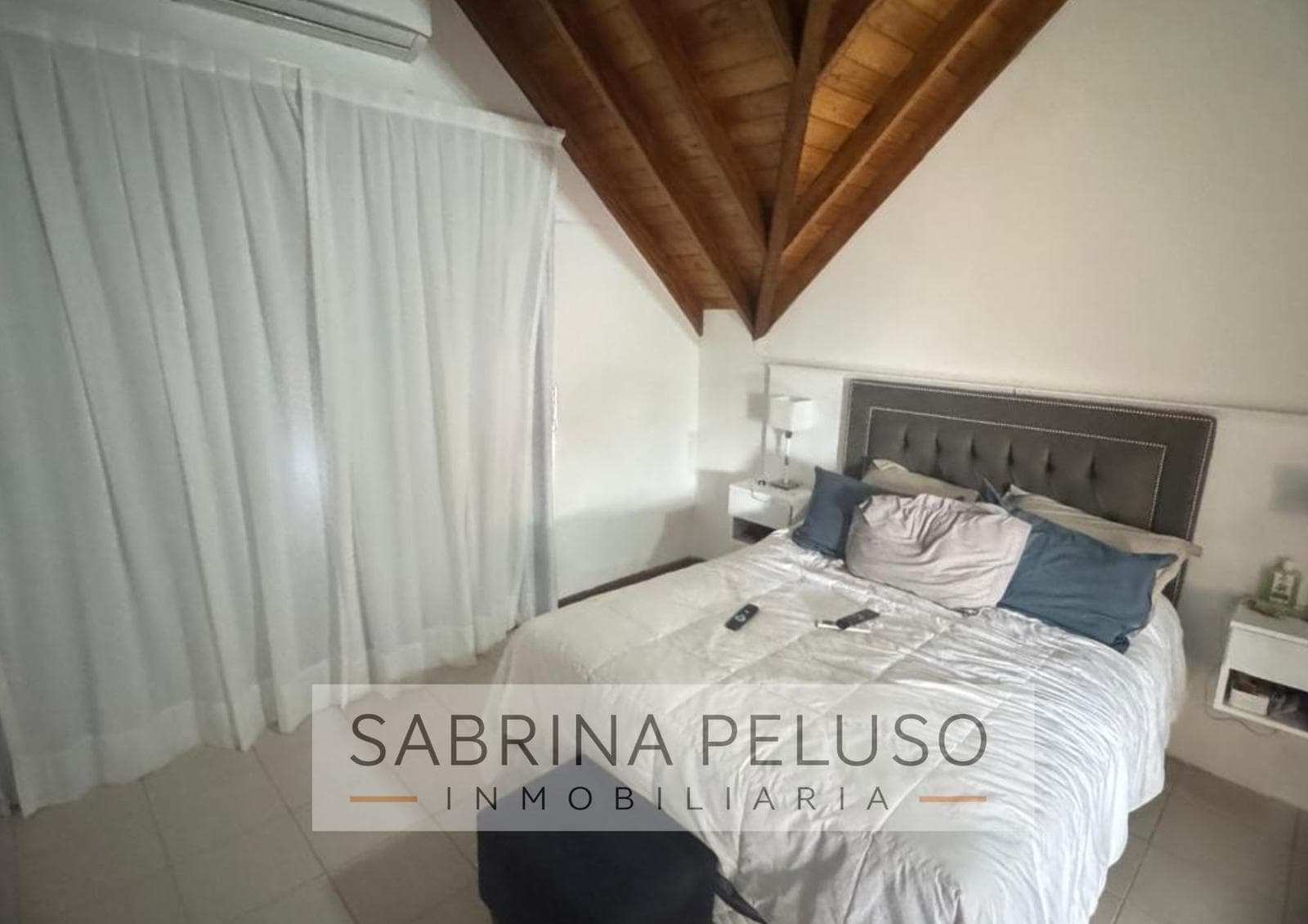 Casa en Canning (E. Echeverria)
