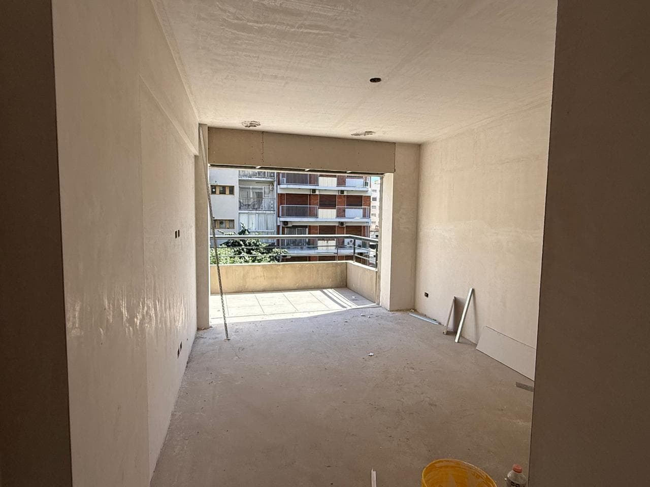 Apartment for sale in Caballito: 3 rooms, 8th floor, facing the street - Move-in date: October 2027 - FINANCING AVAILABLE AFTER TAKE-OVER