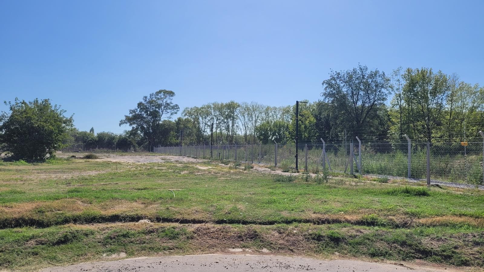Land in Area 13, San Sebastian.
