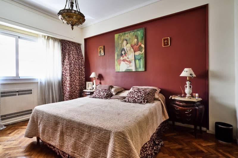 5-Room Apartment for Sale in Recoleta, Facing the Street, with Balcony, Garage, and Storage Room