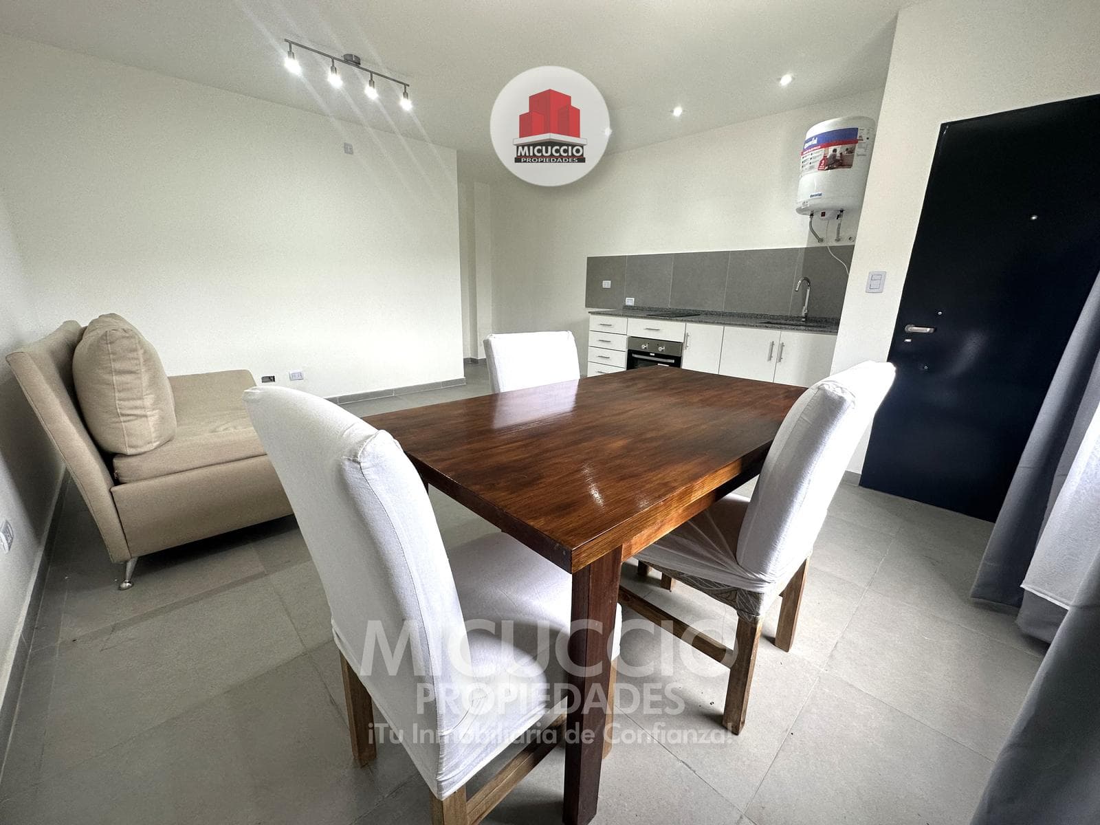 Departamento en venta, René Favaloro N°56 (N°1, Planta Alta), Cardales. OPORTUNIDAD. FINANCIACION.