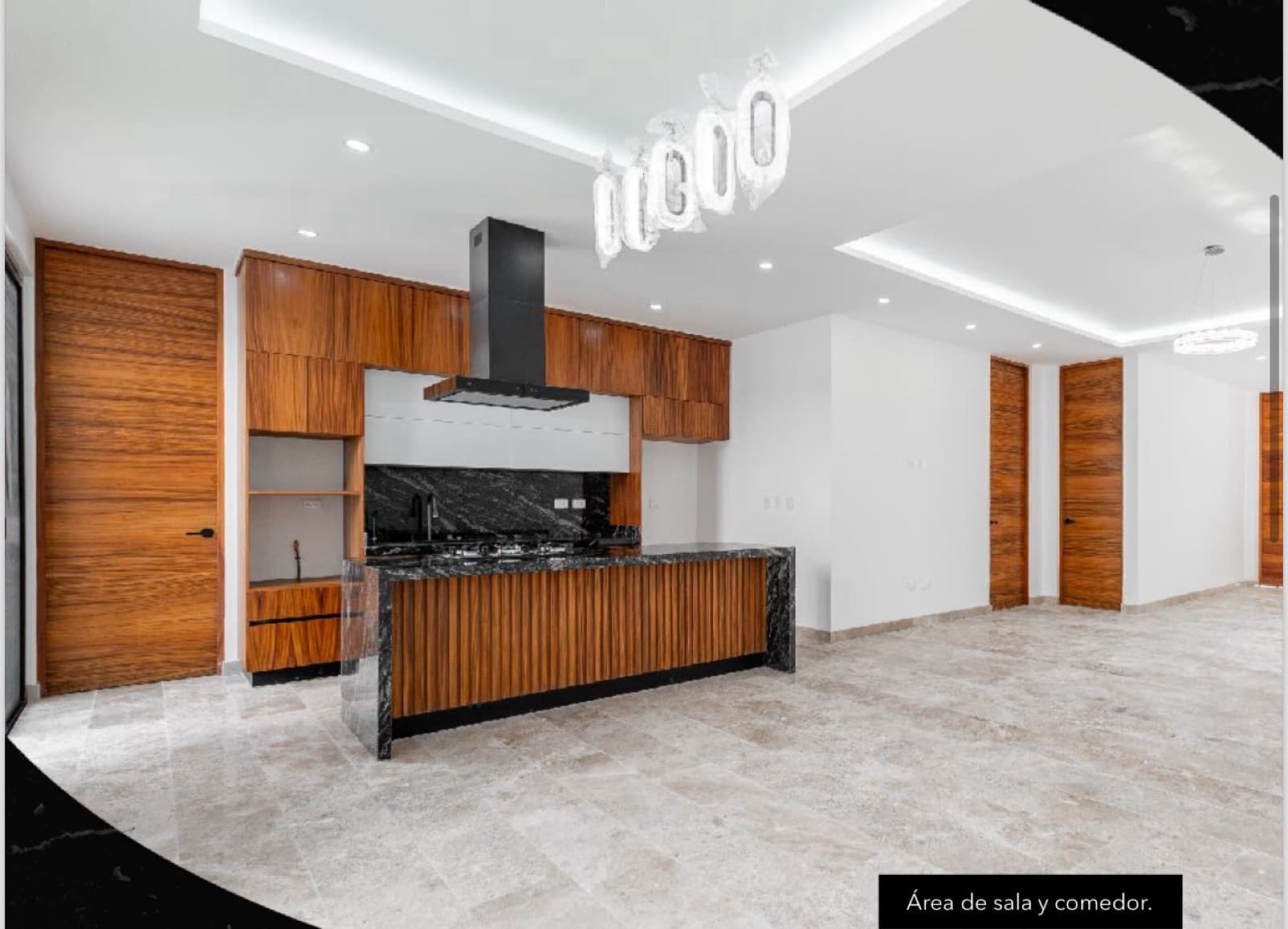 House for Sale in Cumbres Residencial