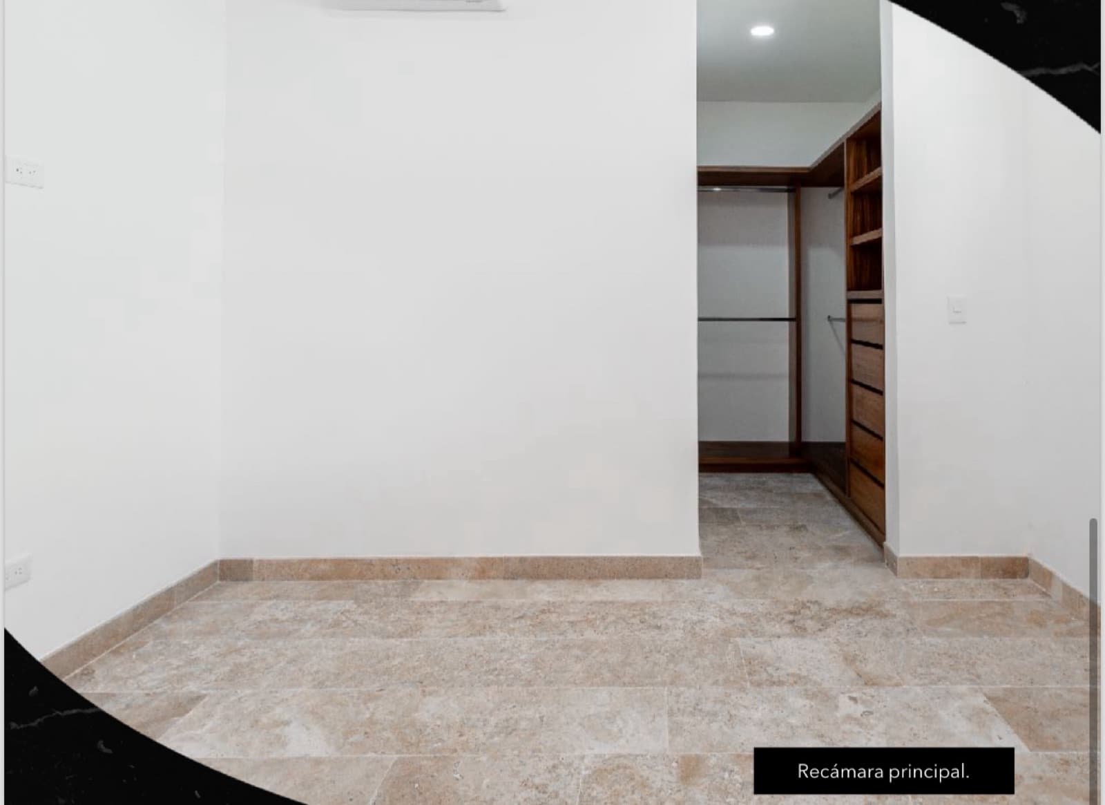 House for Sale in Cumbres Residencial