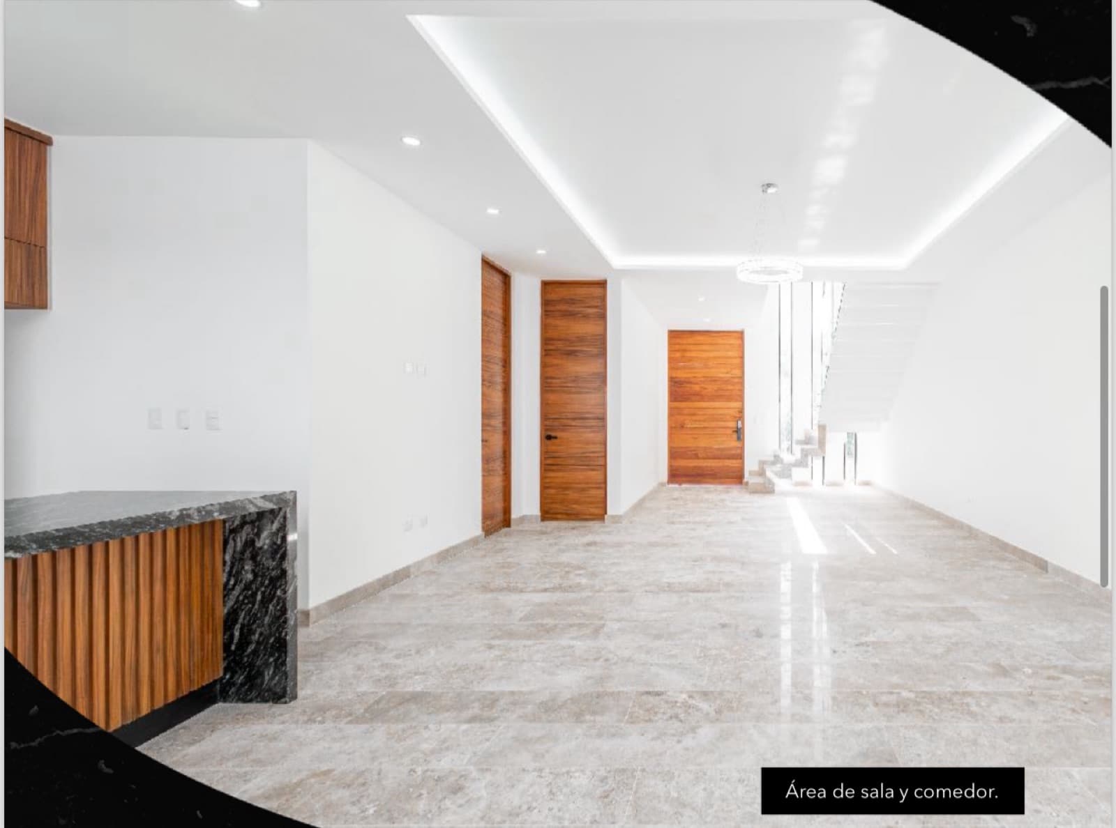 House for Sale in Cumbres Residencial