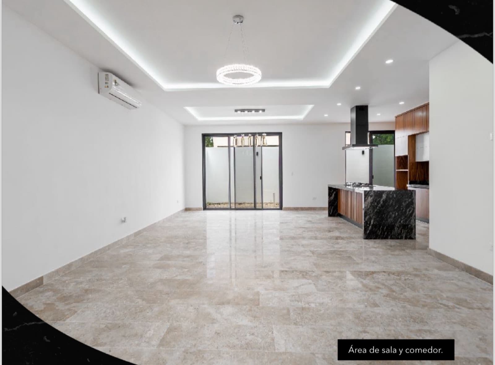 House for Sale in Cumbres Residencial