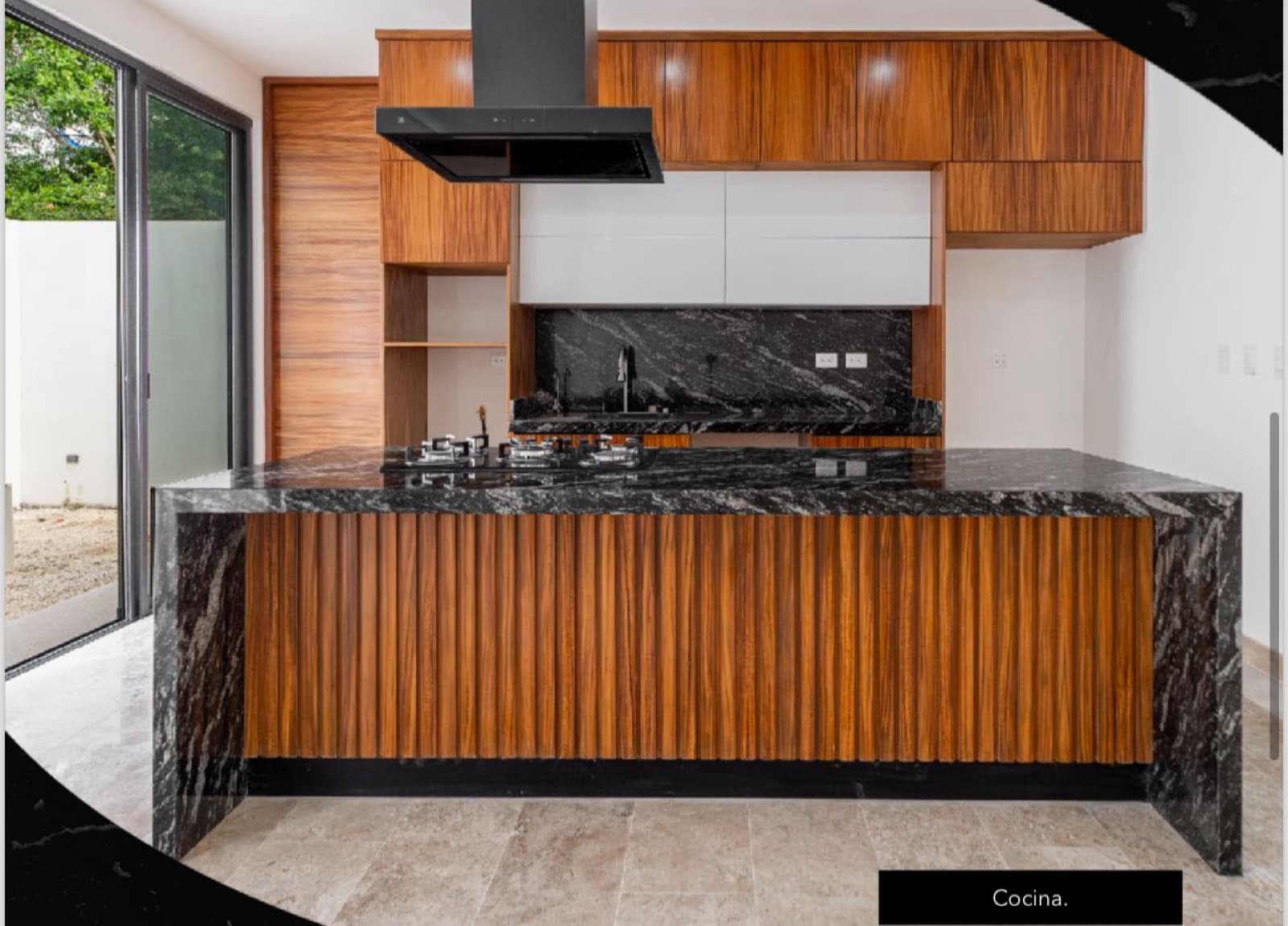 House for Sale in Cumbres Residencial