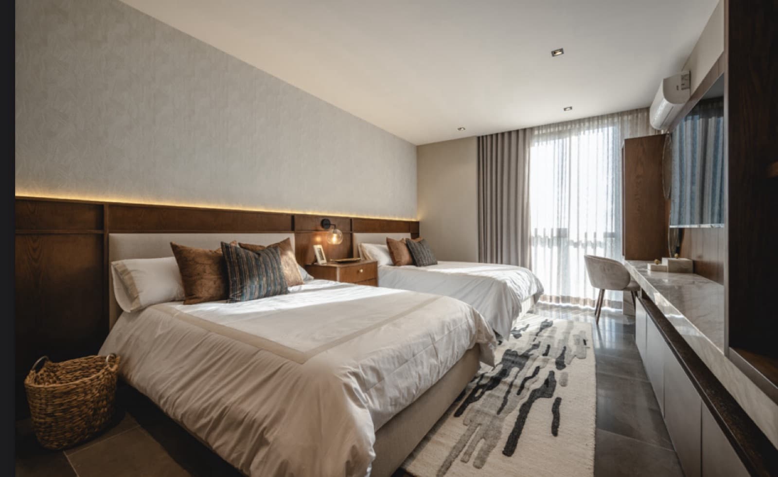 LUXURY APARTMENT AVAILABLE FOR PRE-SALE AT ARTHOUSE TOWER A