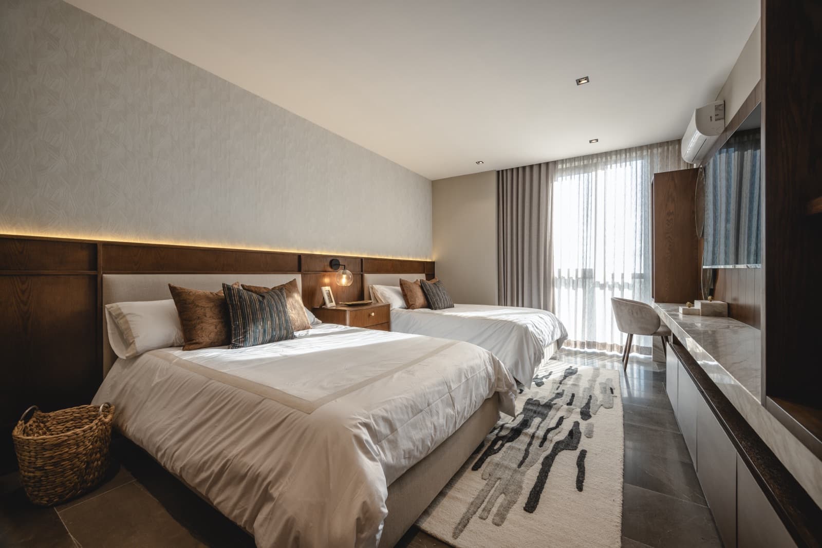 LUXURY APARTMENT AVAILABLE FOR PRE-SALE AT ARTHOUSE TOWER A