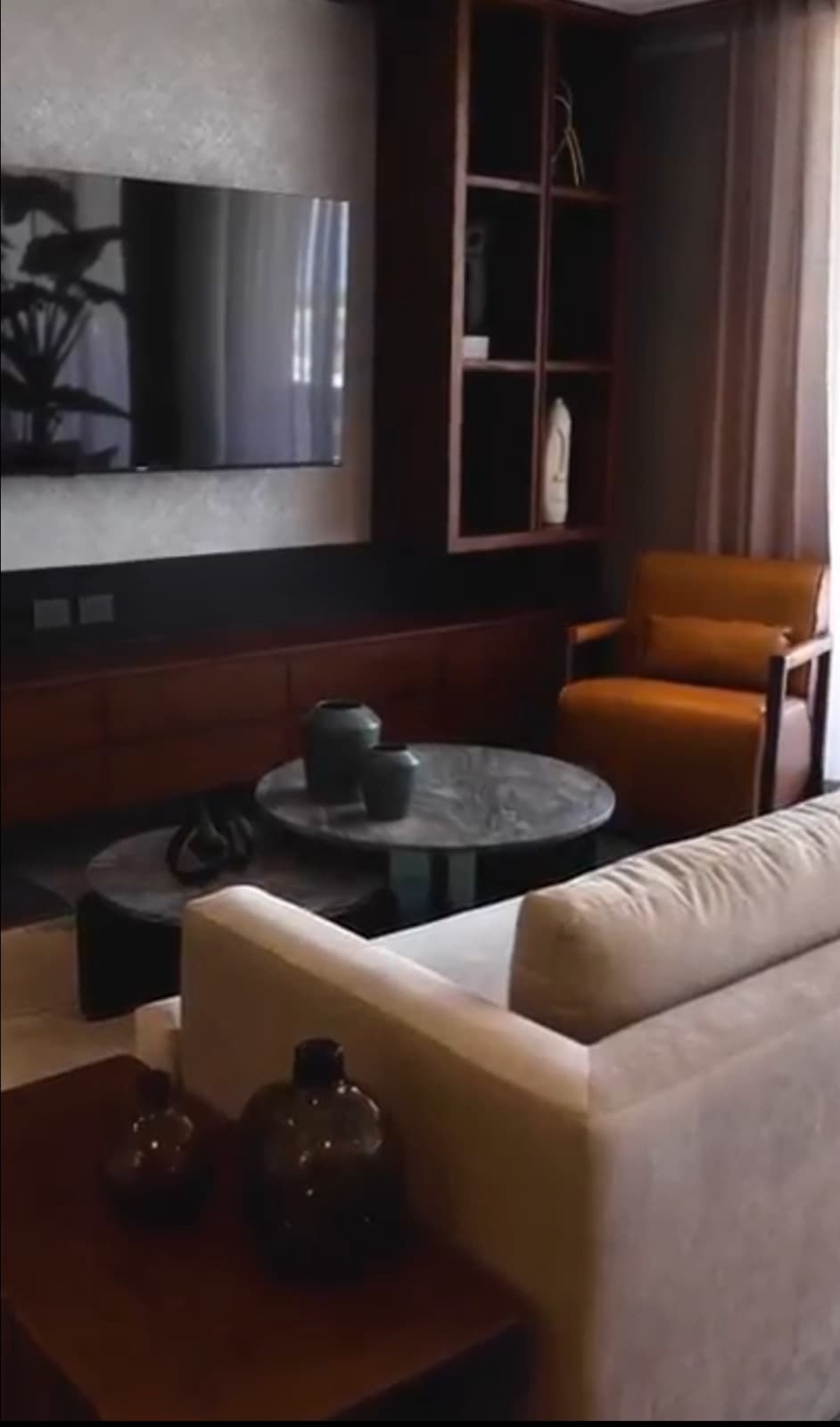 LUXURY APARTMENT AVAILABLE FOR PRE-SALE AT ARTHOUSE TOWER A
