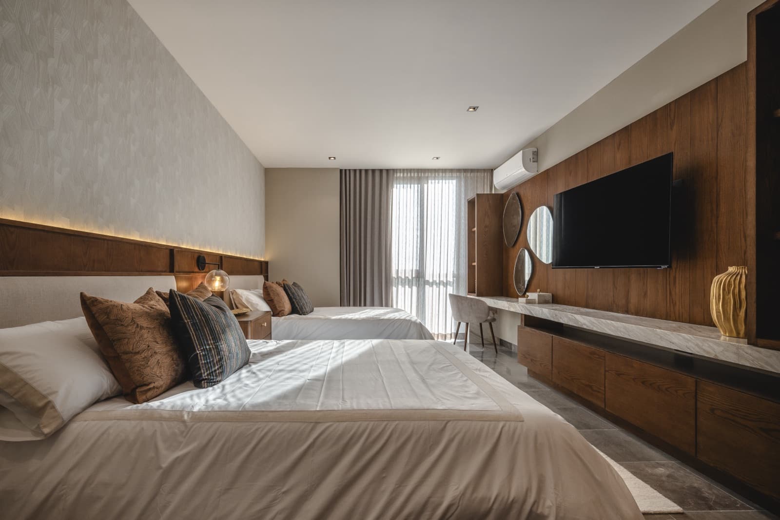 LUXURY APARTMENT AVAILABLE FOR PRE-SALE AT ARTHOUSE TOWER A
