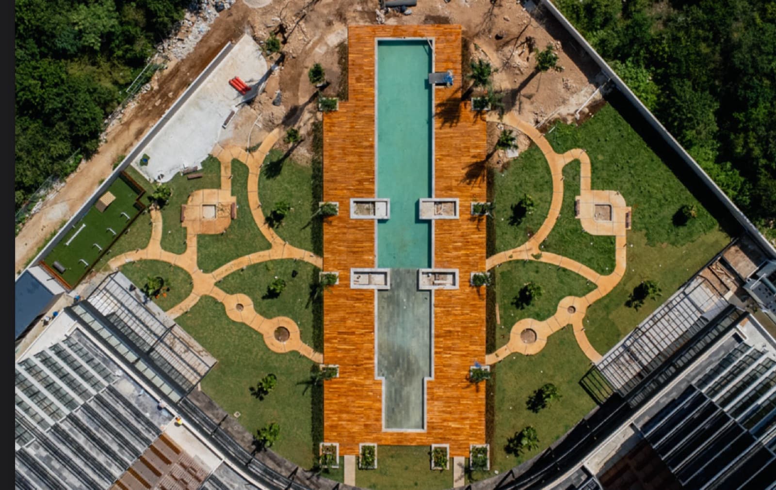 LUXURY APARTMENT AVAILABLE FOR PRE-SALE AT ARTHOUSE TOWER A