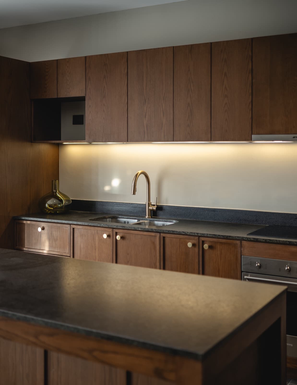 LUXURY APARTMENT AVAILABLE FOR PRE-SALE AT ARTHOUSE TOWER A