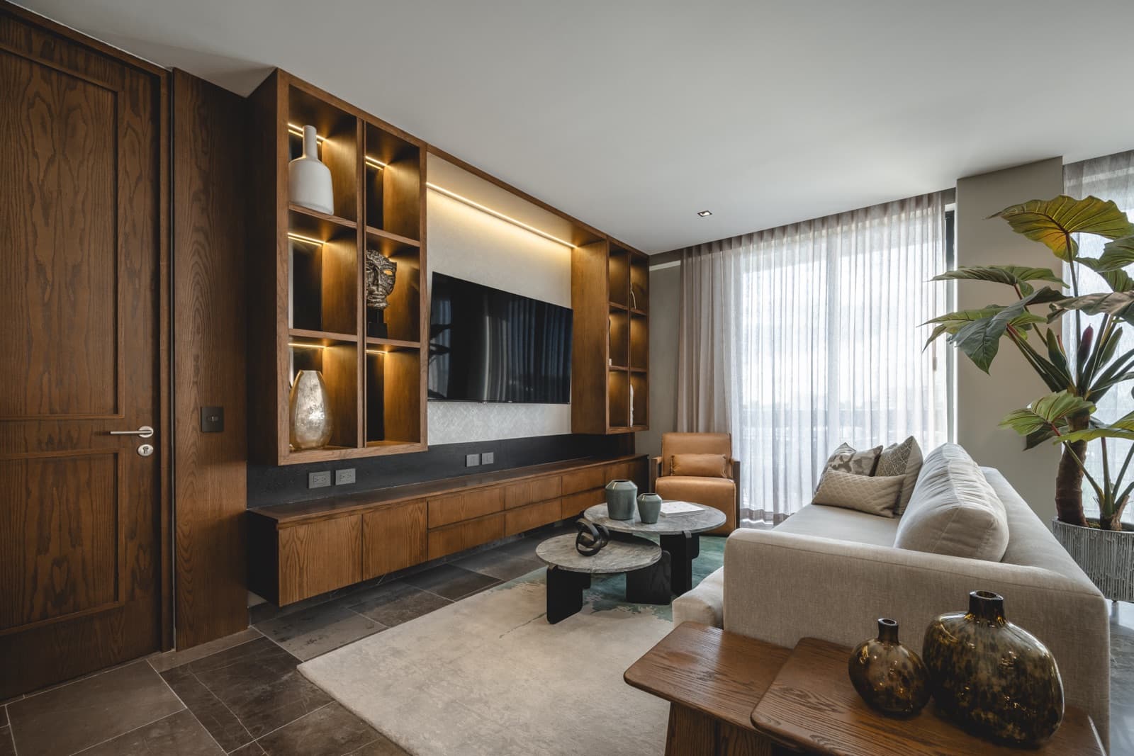 LUXURY APARTMENT AVAILABLE FOR PRE-SALE AT ARTHOUSE TOWER A
