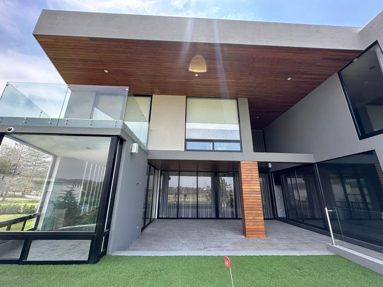 Casa en El Bosque Country Club con Alberca y Vista al Campo de Golf