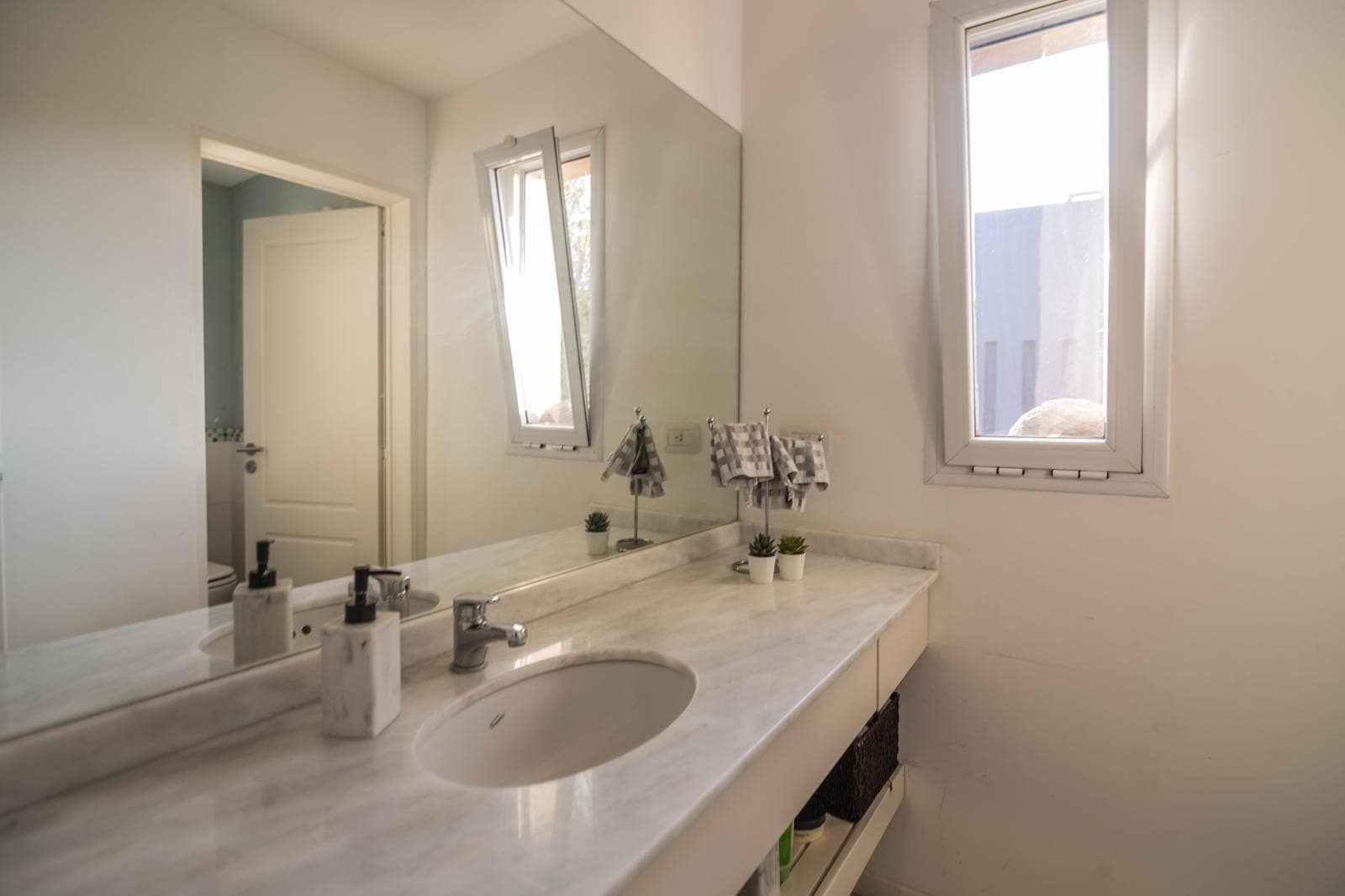 House for Sale in AL AGUA - San Francisco Villanueva