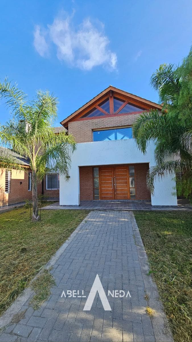 House in Los Sauces