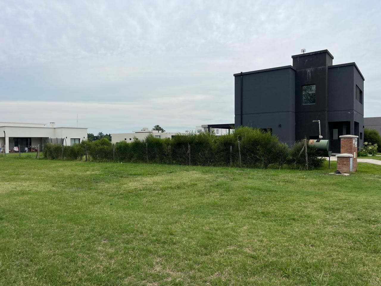 LOT FOR SALE - PILAR DEL ESTE - SANTA ELISA NEIGHBORHOOD