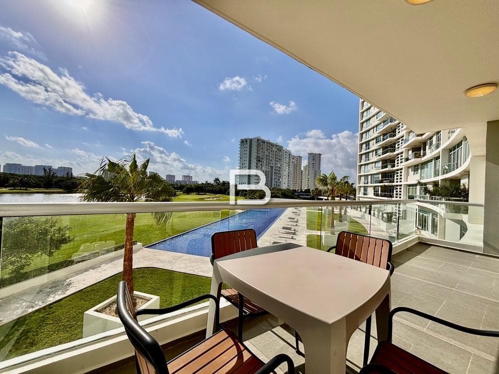 Palmeras Residential Complex: Apartment for Rent