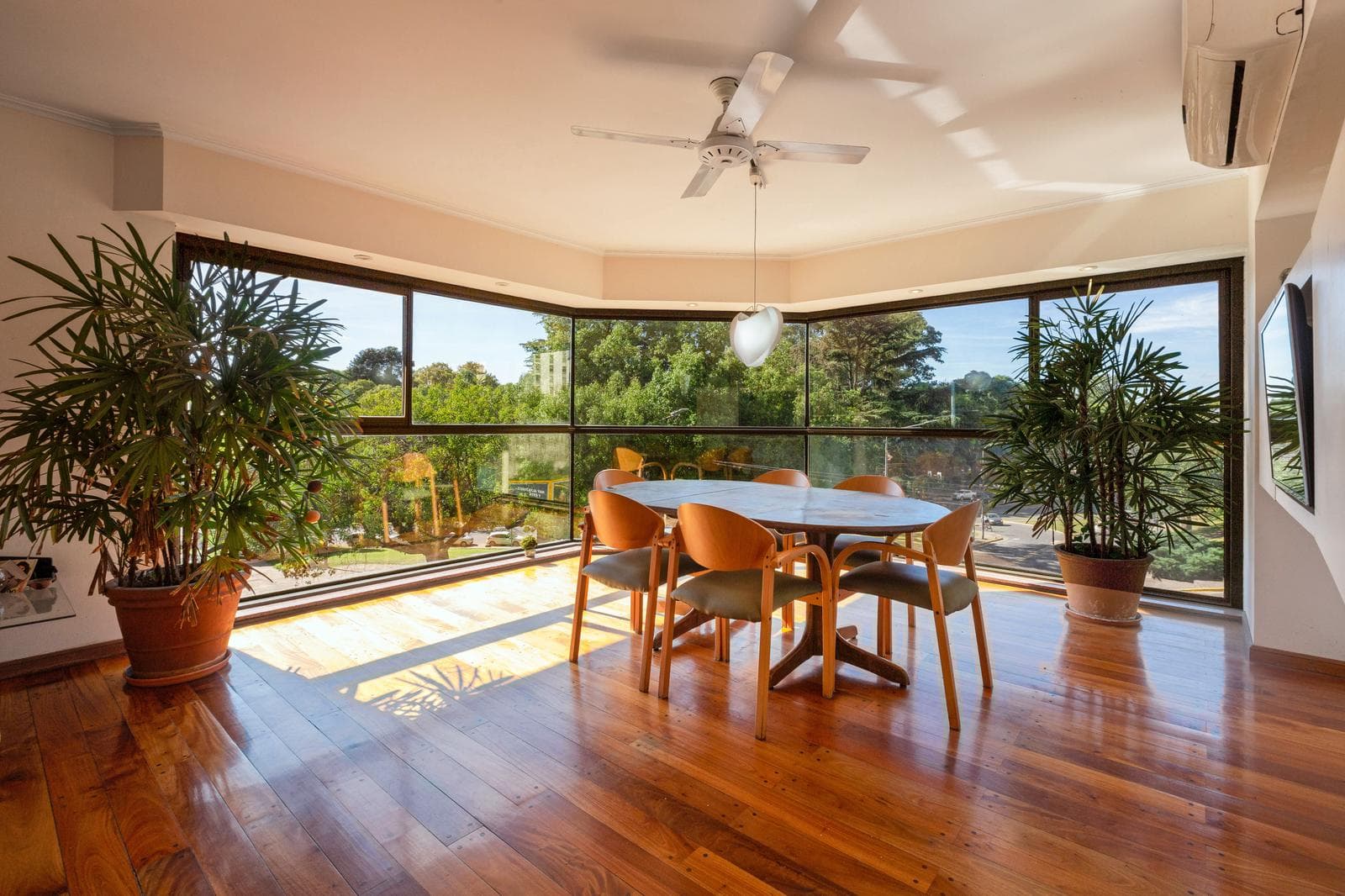 FOR SALE - APARTMENT - 4 BEDROOMS - MARTIN NEIGHBORHOOD, ROSARIO.