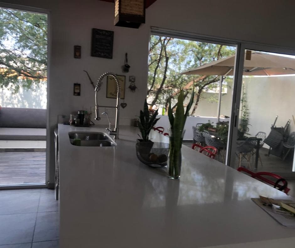 FURNISHED house for rent in Real de Juriquilla, Querétaro.