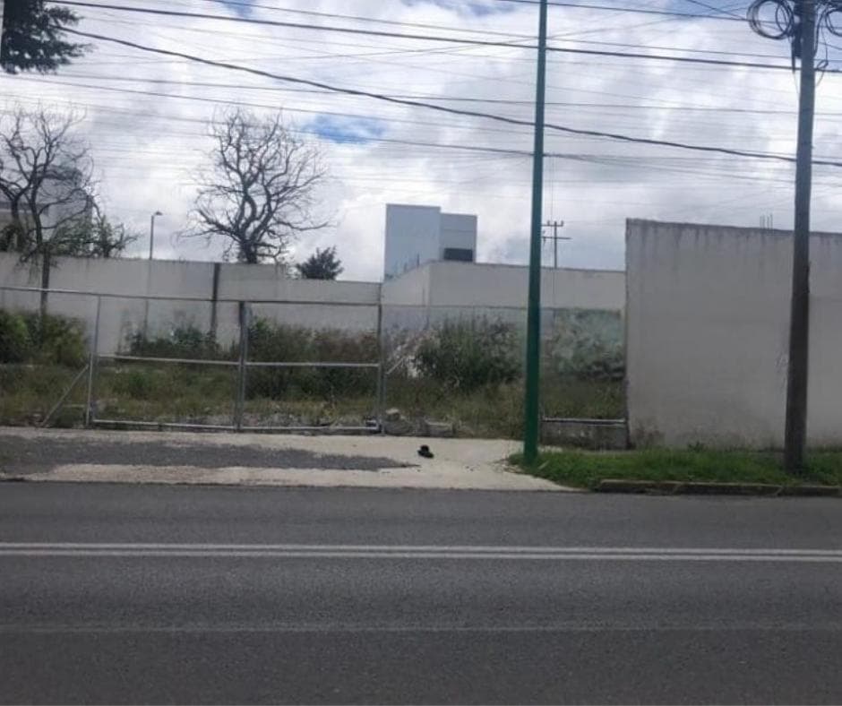 Land for Rent at the Corner of Las Torres Avenue in Metepec, State of Mexico