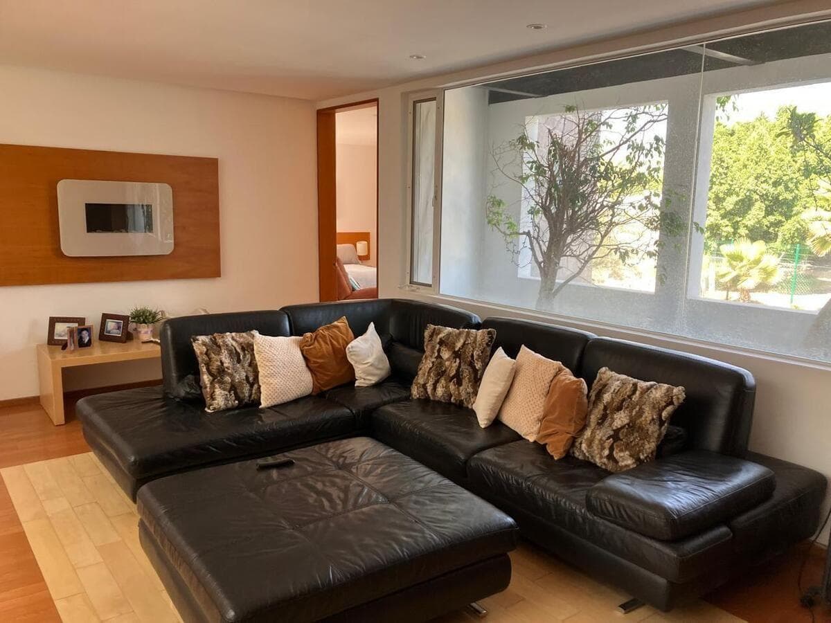 FOUR-BEDROOM HOUSE FOR SALE IN VILLAS REGENCY, JURICA NEIGHBORHOOD, QRO.