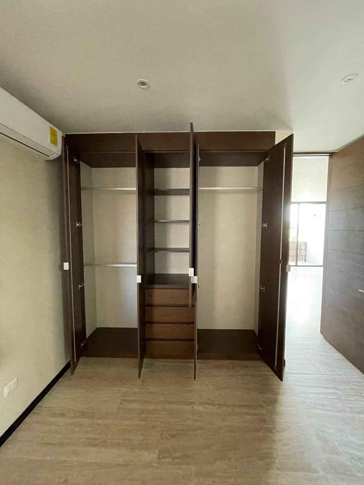 REUNION WITH YOU: OPHELIA—APARTMENT AVAILABLE IMMEDIATELY