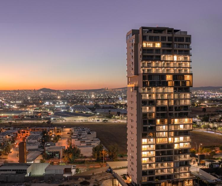 Departamento de Dos Pisos Amueblado en Nymphe Towers con excelentes Vistas y Amenidades de Lujo