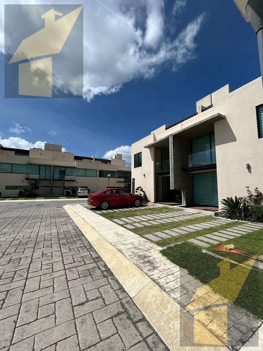 House for Sale in Santa María, San Mateo Atenco