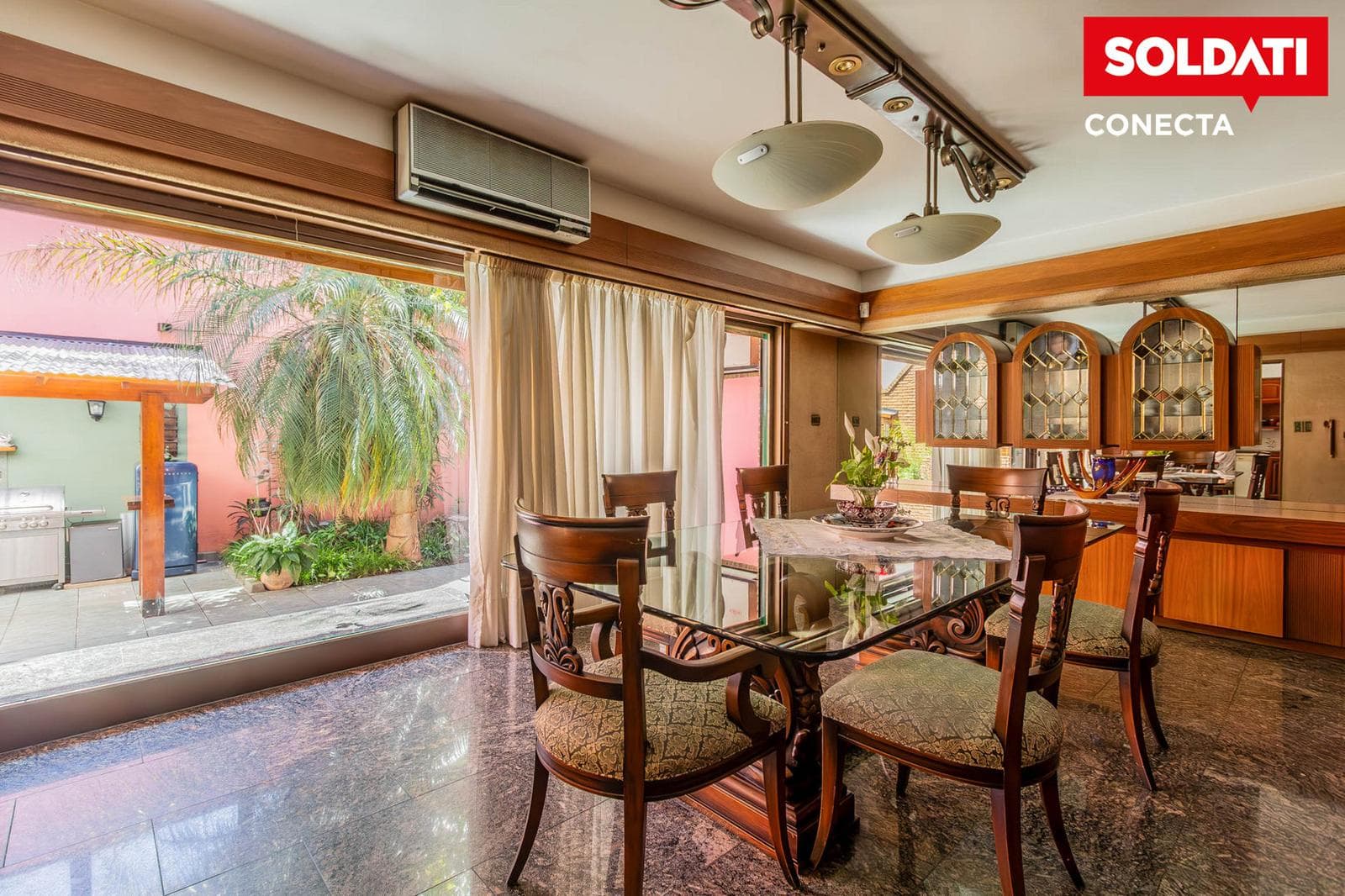House for Sale in Flores, CABA: 5 Rooms, 3 Bedrooms, Home Office, Patio, Barbecue Area, Covered Garage