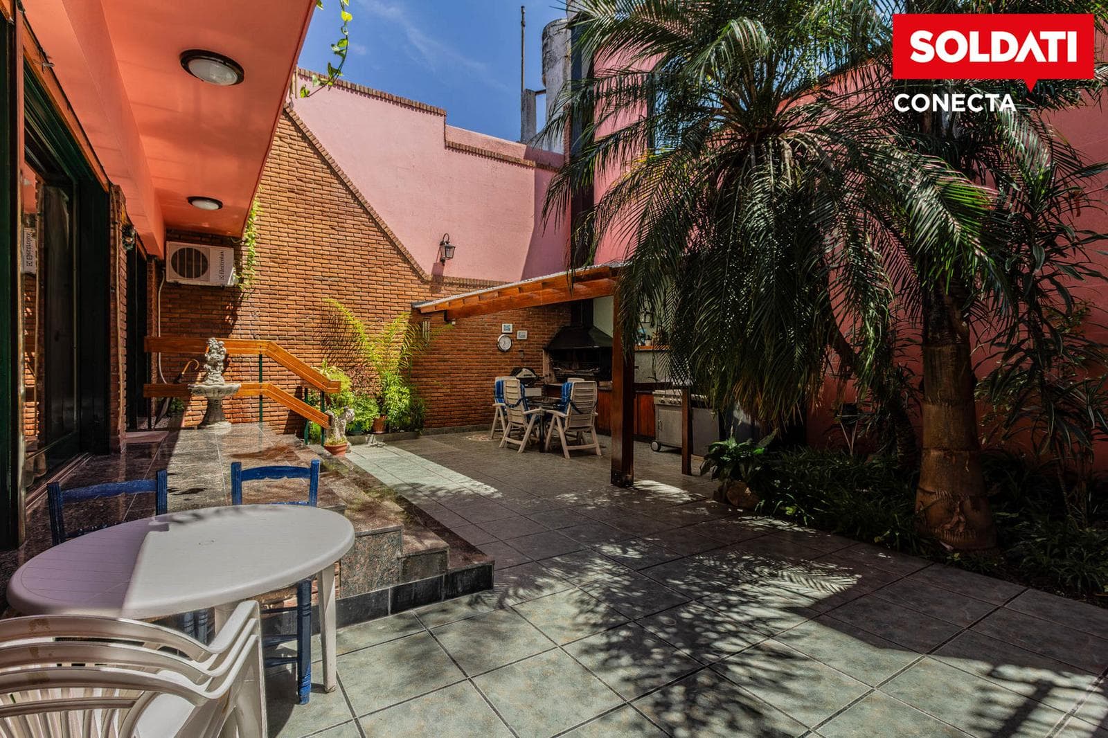 House for Sale in Flores, CABA: 5 Rooms, 3 Bedrooms, Home Office, Patio, Barbecue Area, Covered Garage