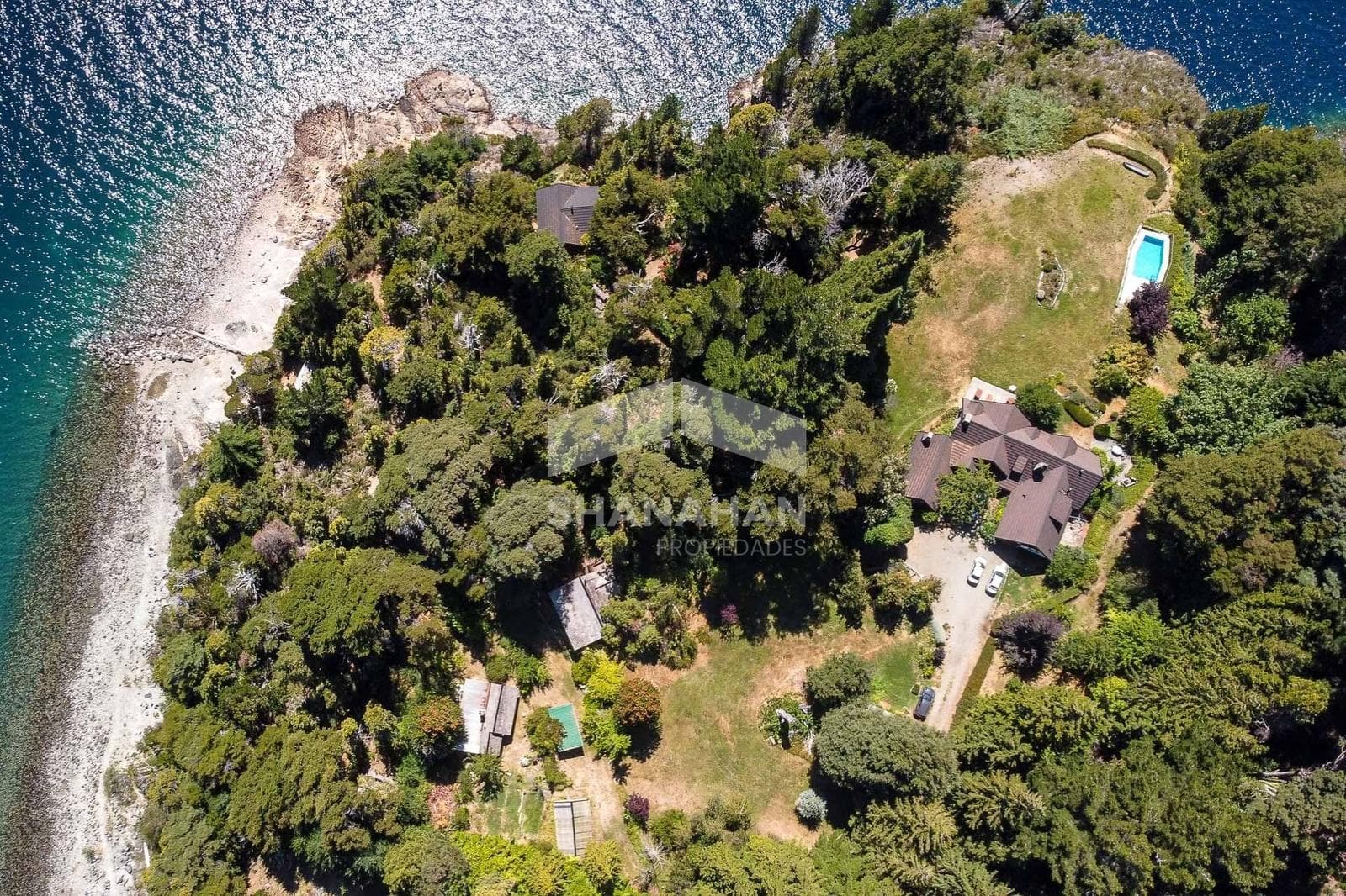 House in Villa Tacul - Direct Access to the Lake - Bariloche