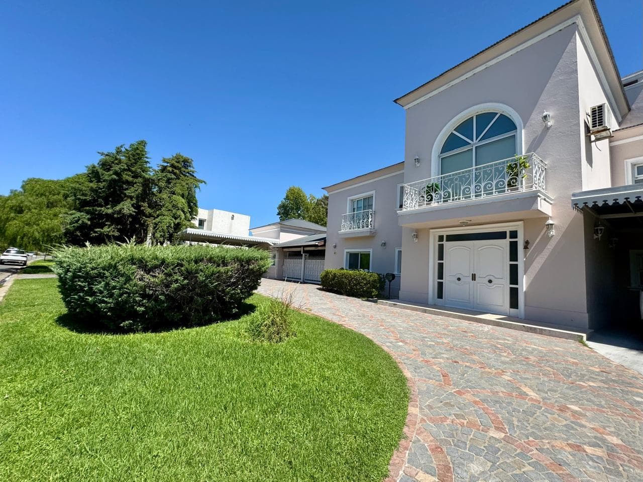 Homes for Sale and Rent in Santa Barbara